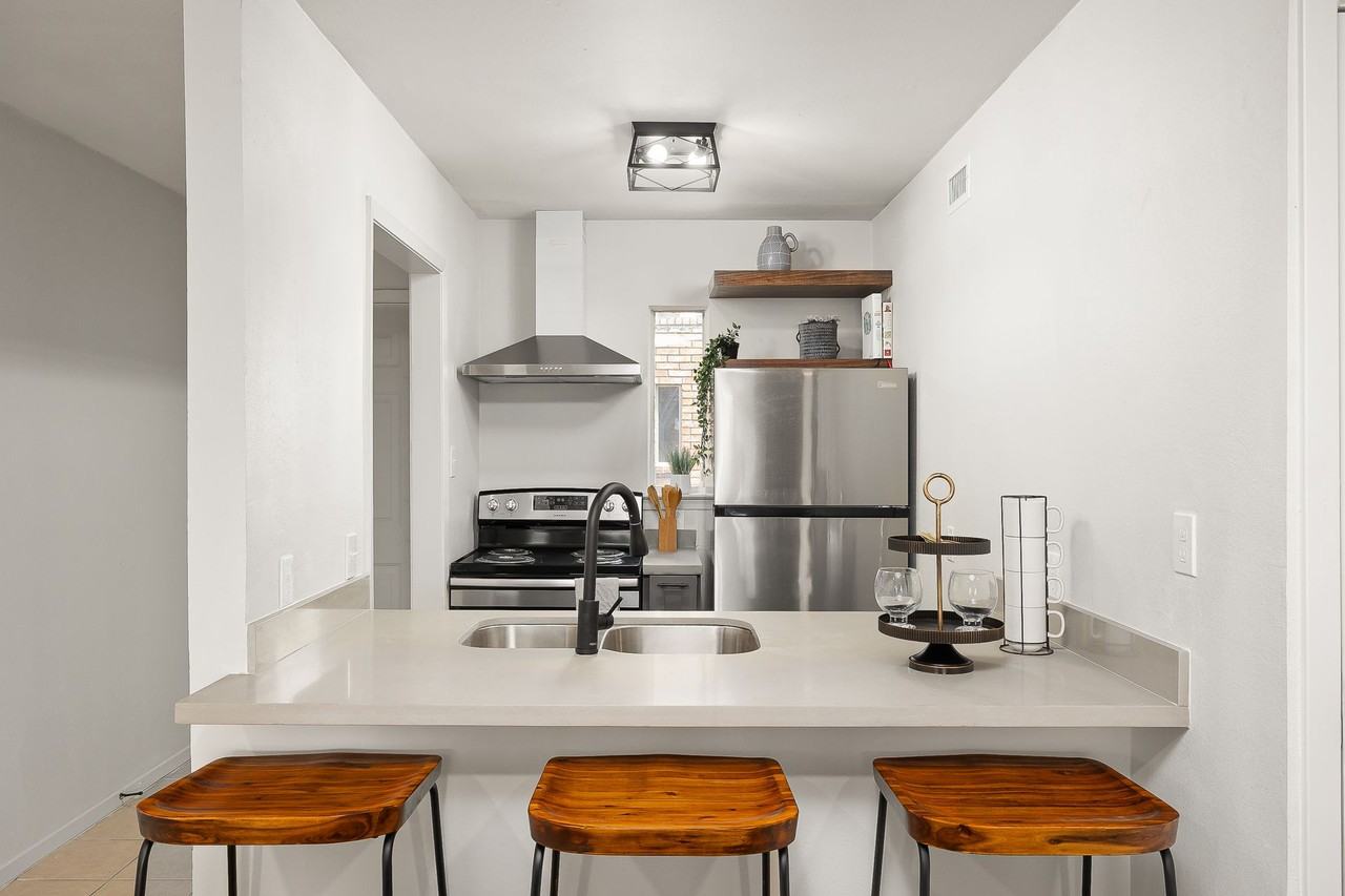 The Heights At 8th Ct (A) - Photo 7 of 15