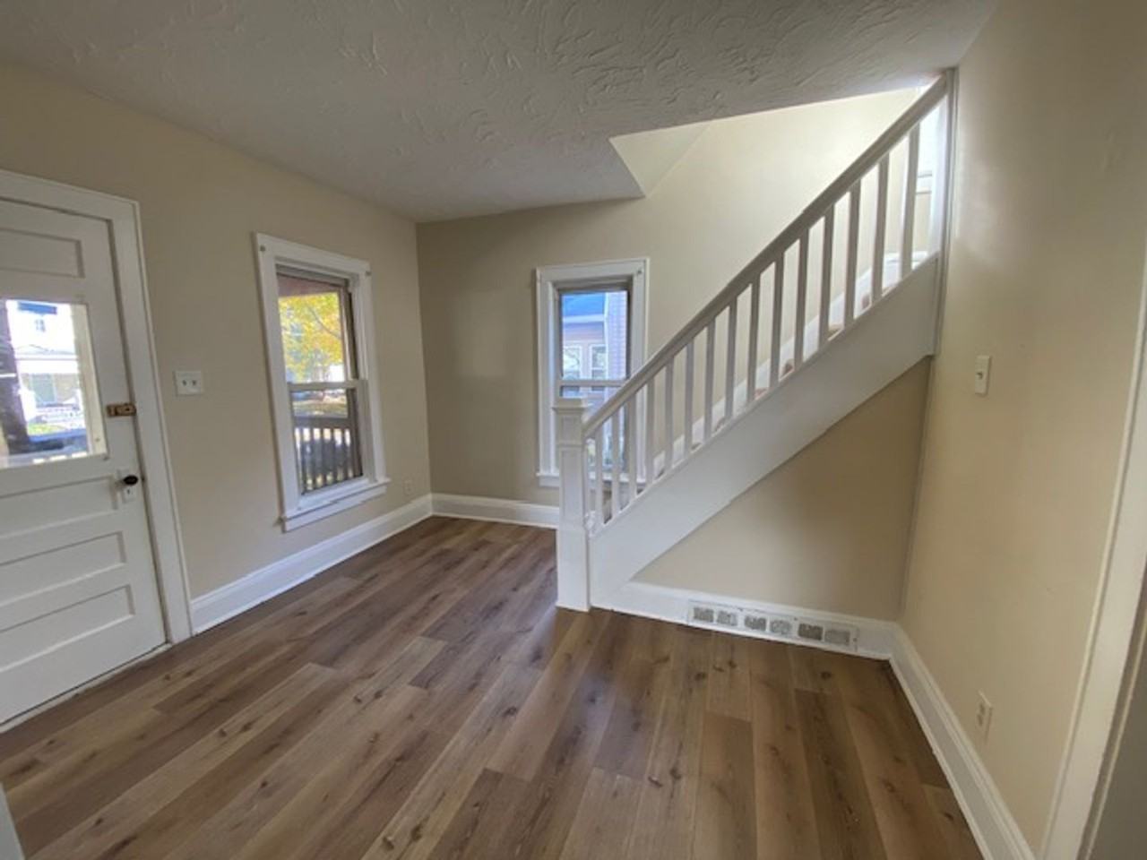 2236 9th St Sw - Photo 2 of 13