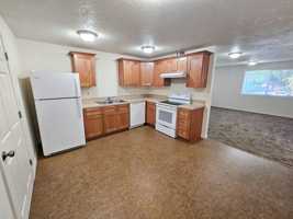 featured image of 3426 Hadley St Ne