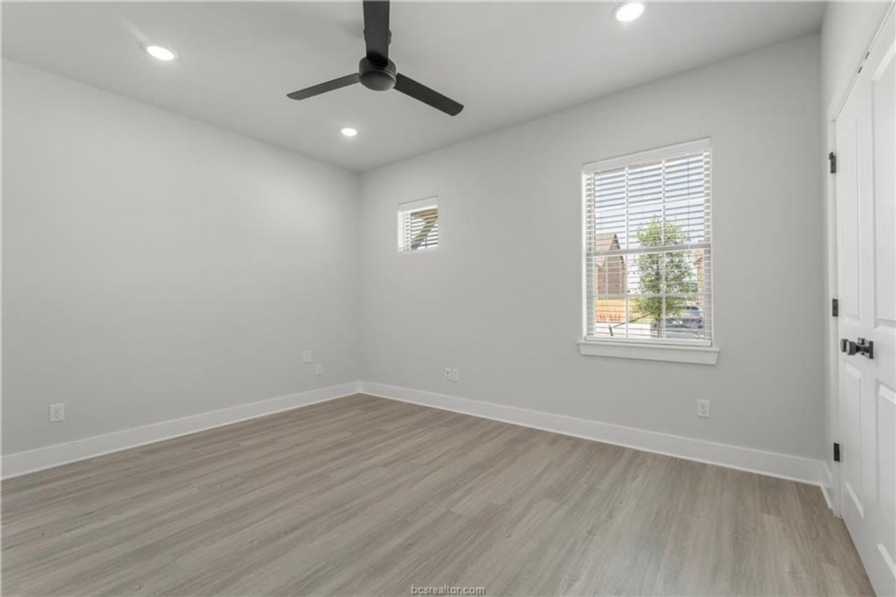 521 Baby Bear Dr - Photo 2 of 26