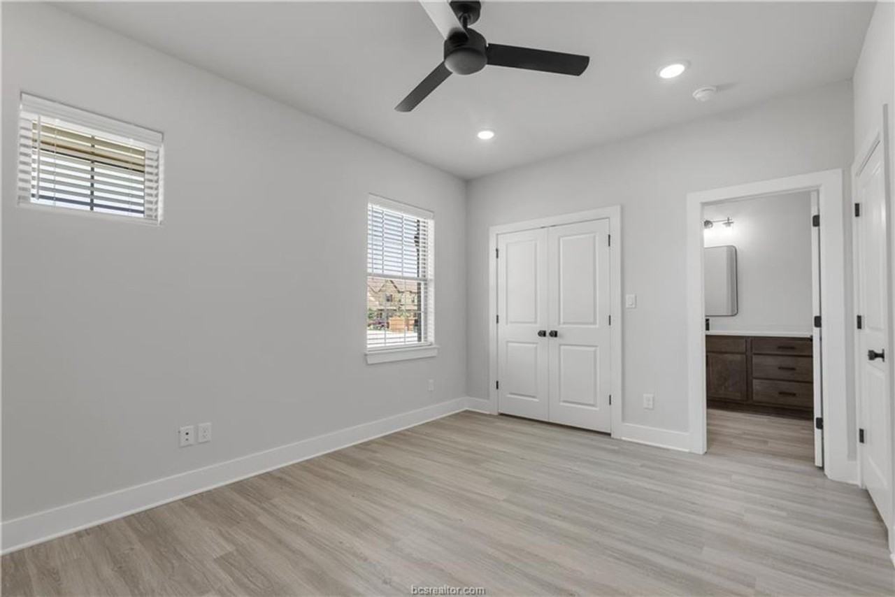 521 Baby Bear Dr - Photo 3 of 26