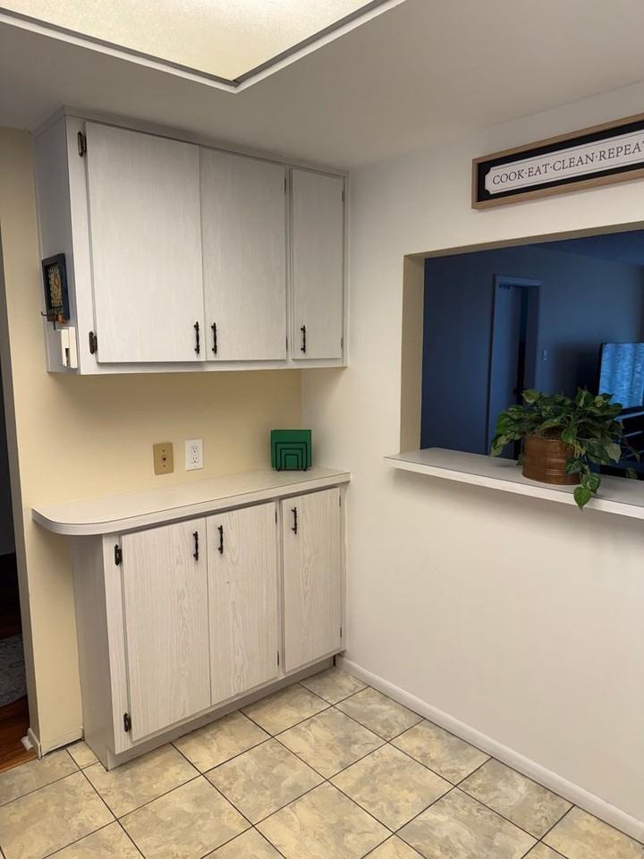 8513 Dominican Ct - Photo 7 of 23