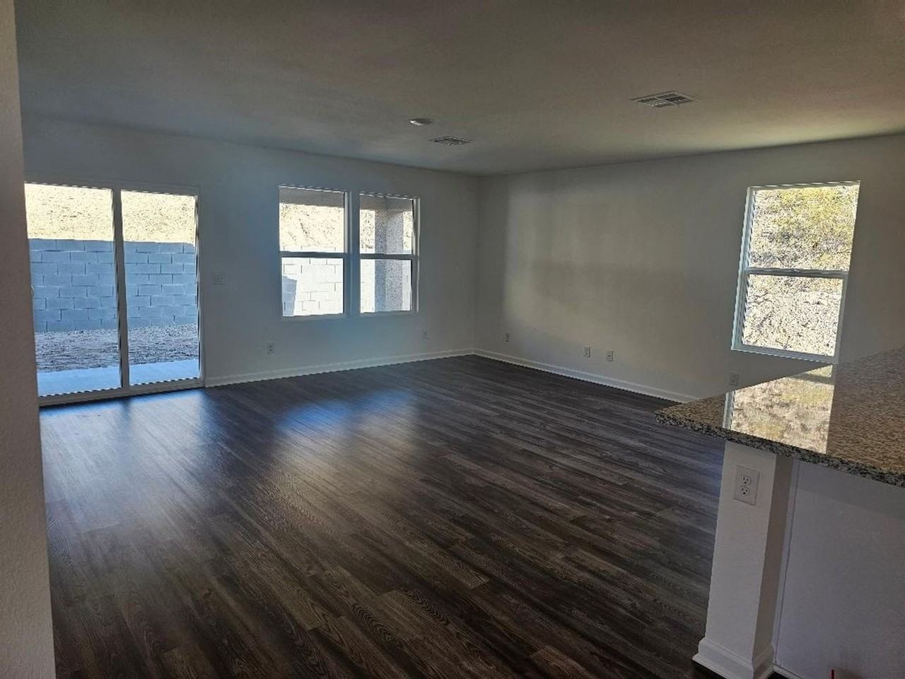 1724 Diablo Dr - Photo 5 of 20