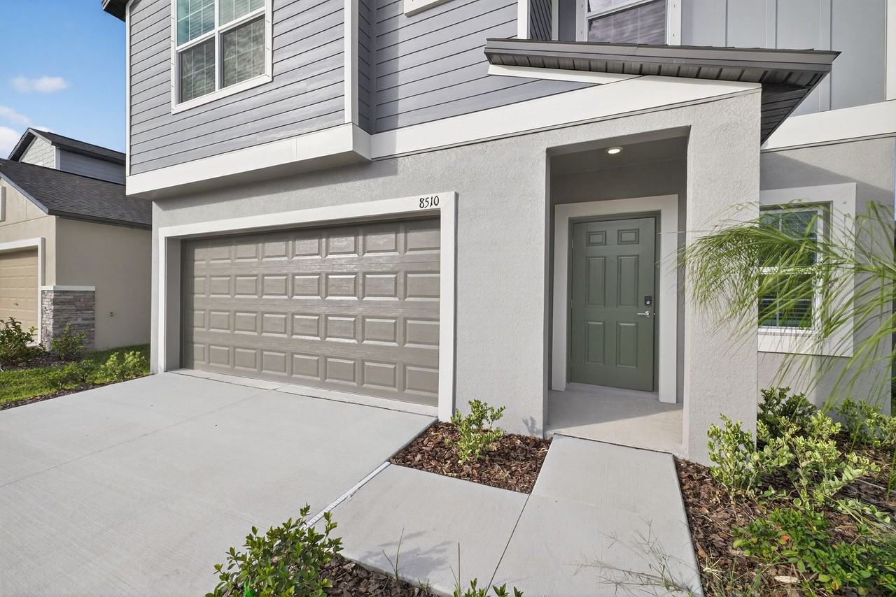 8510 Sea Ray Run - Photo 2 of 36