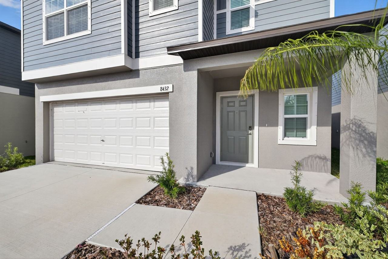 8432 Sea Ray Run - Photo 3 of 43