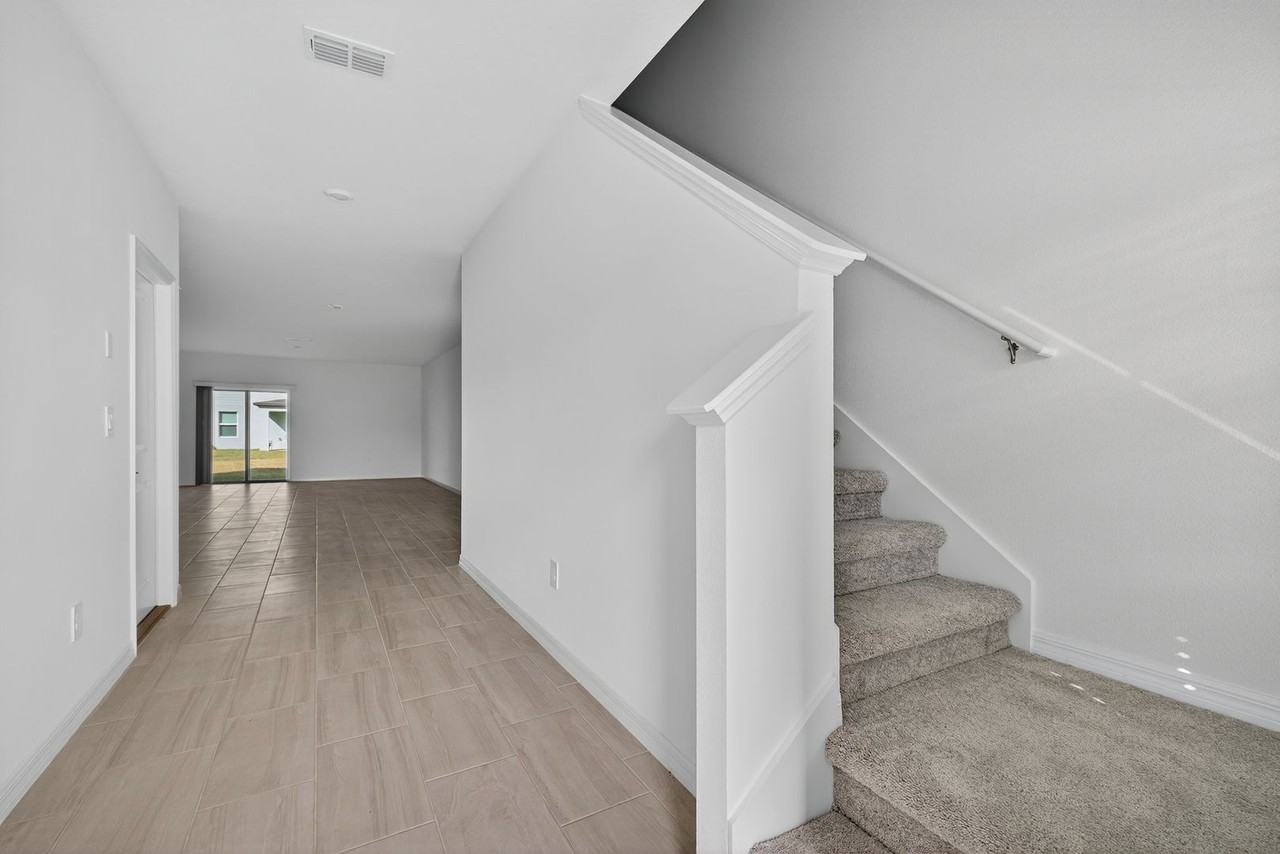 8432 Sea Ray Run - Photo 7 of 43