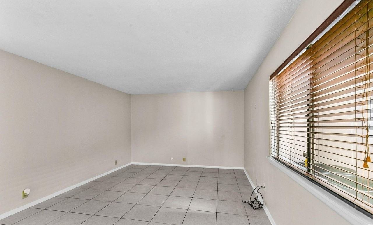 174 Lakebend Cir - Photo 6 of 36