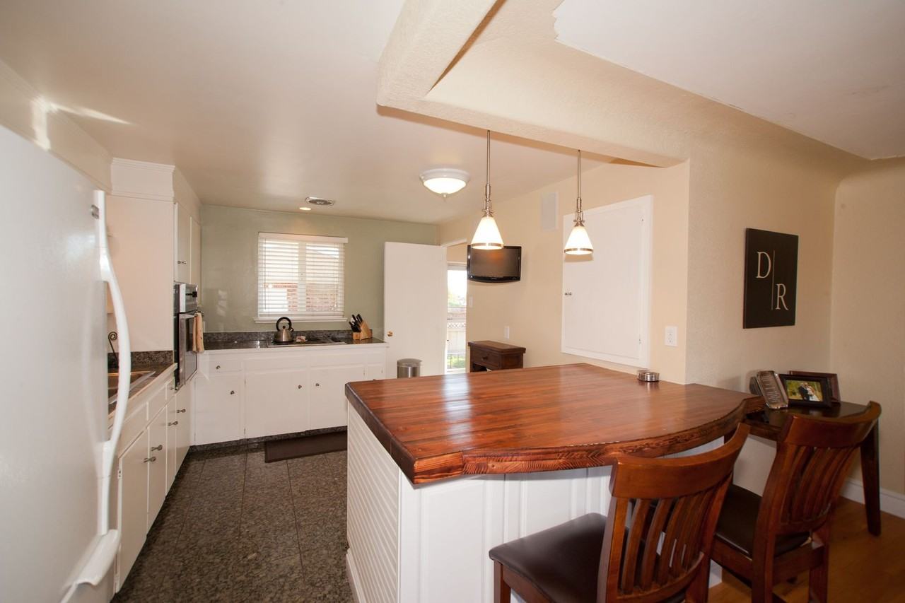 1722 Lowell Boulevard - Photo 6 of 19