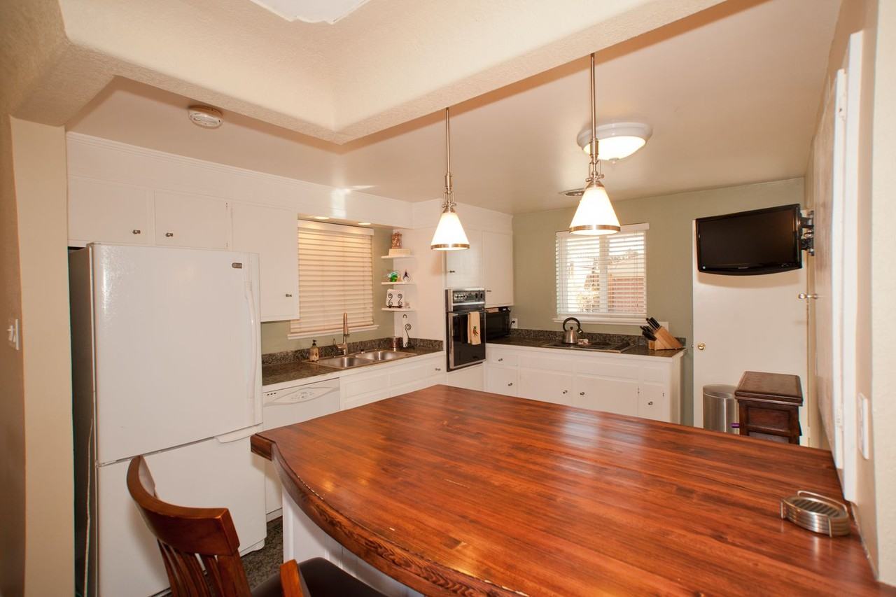 1722 Lowell Boulevard - Photo 7 of 19