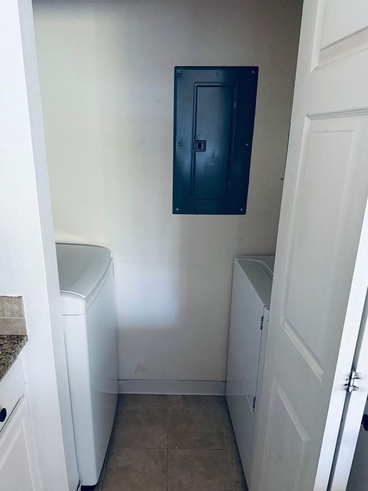 4545 Wheaton Dr #D370 - Photo 4 of 18