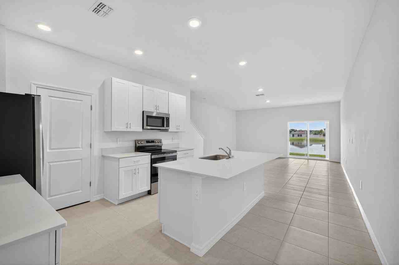 13571 White Gold Run - Photo 7 of 31