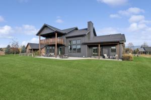 featured image of 3031 River Lakes Dr