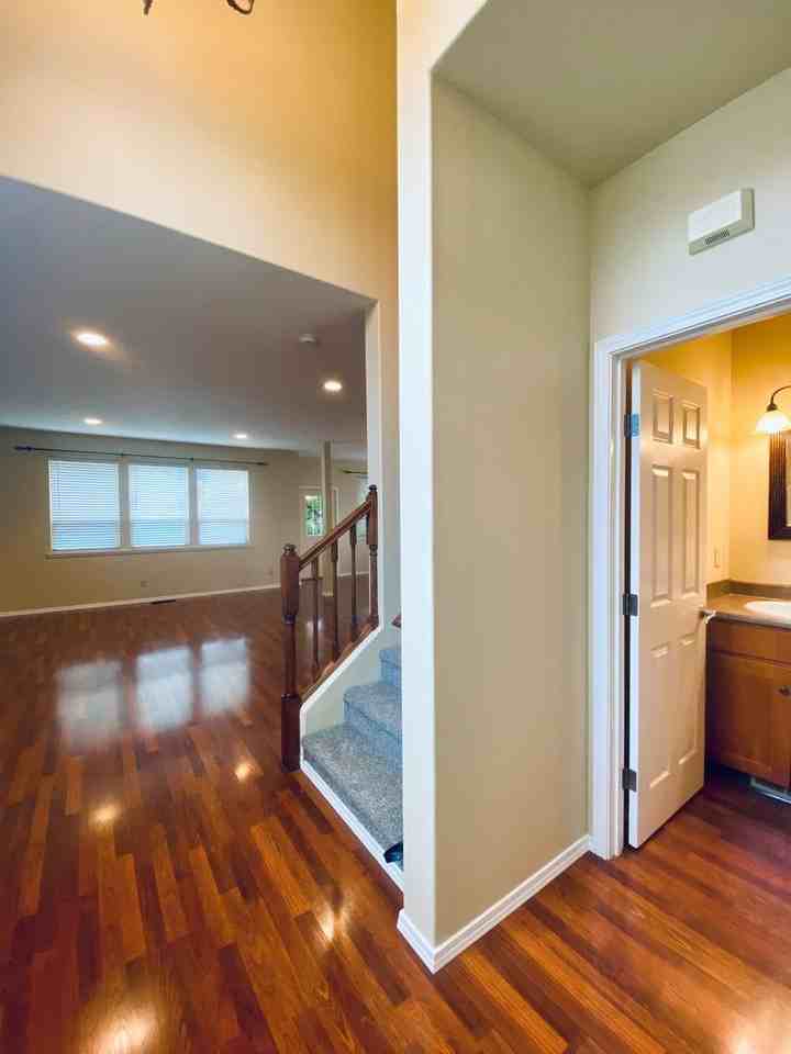 1002 Redwood St Nw - Photo 3 of 32