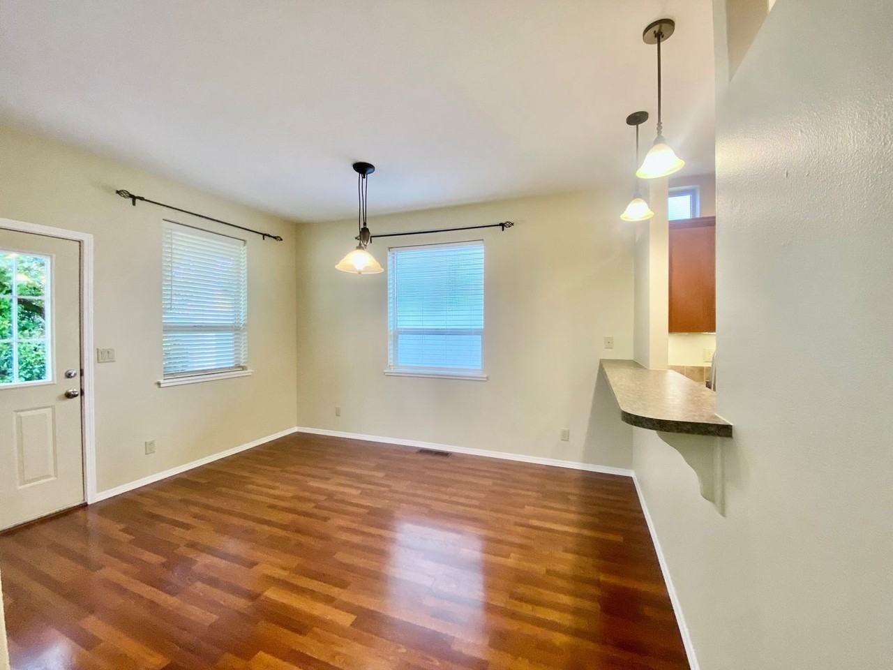 1002 Redwood St Nw - Photo 5 of 32