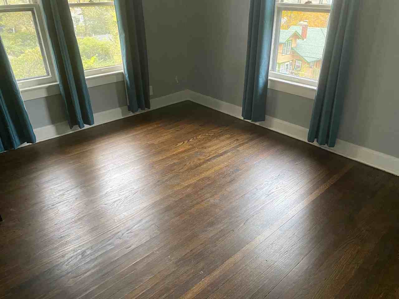 5019 Forest Ave - Photo 2 of 9