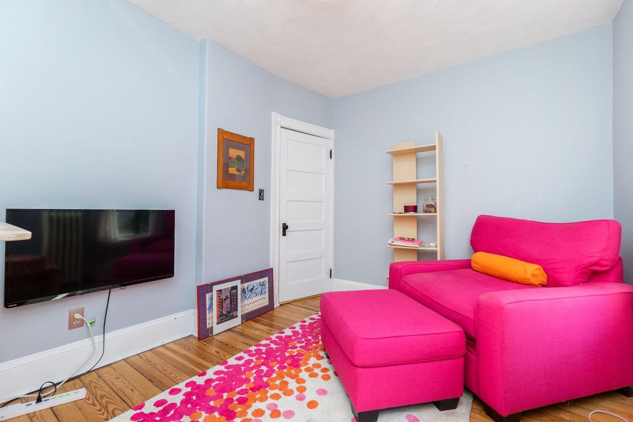 25 Eustis St - Photo 7 of 13