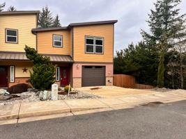 featured image of 2389 Brooklyn Dr