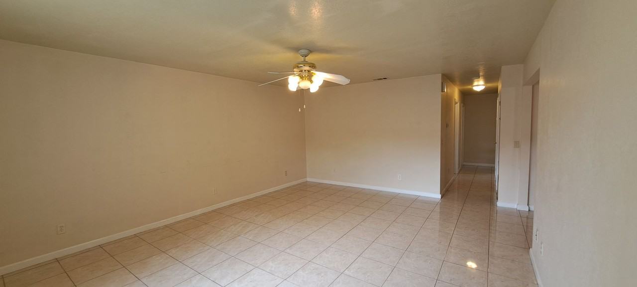 355 Spindrift Way - Photo 3 of 27