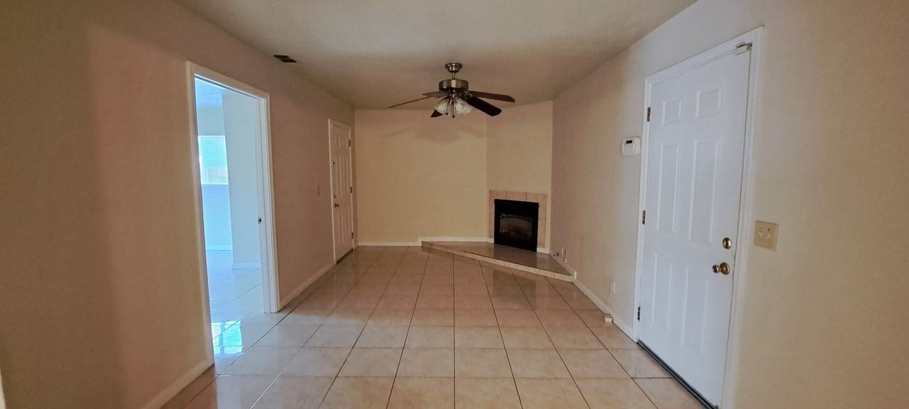 355 Spindrift Way - Photo 7 of 27