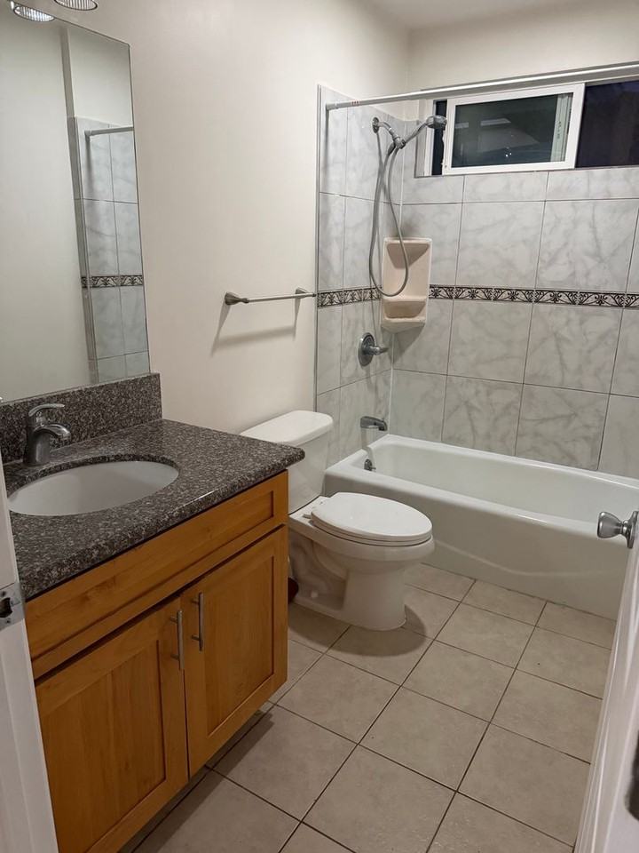 923 Lolena St - Photo 3 of 6