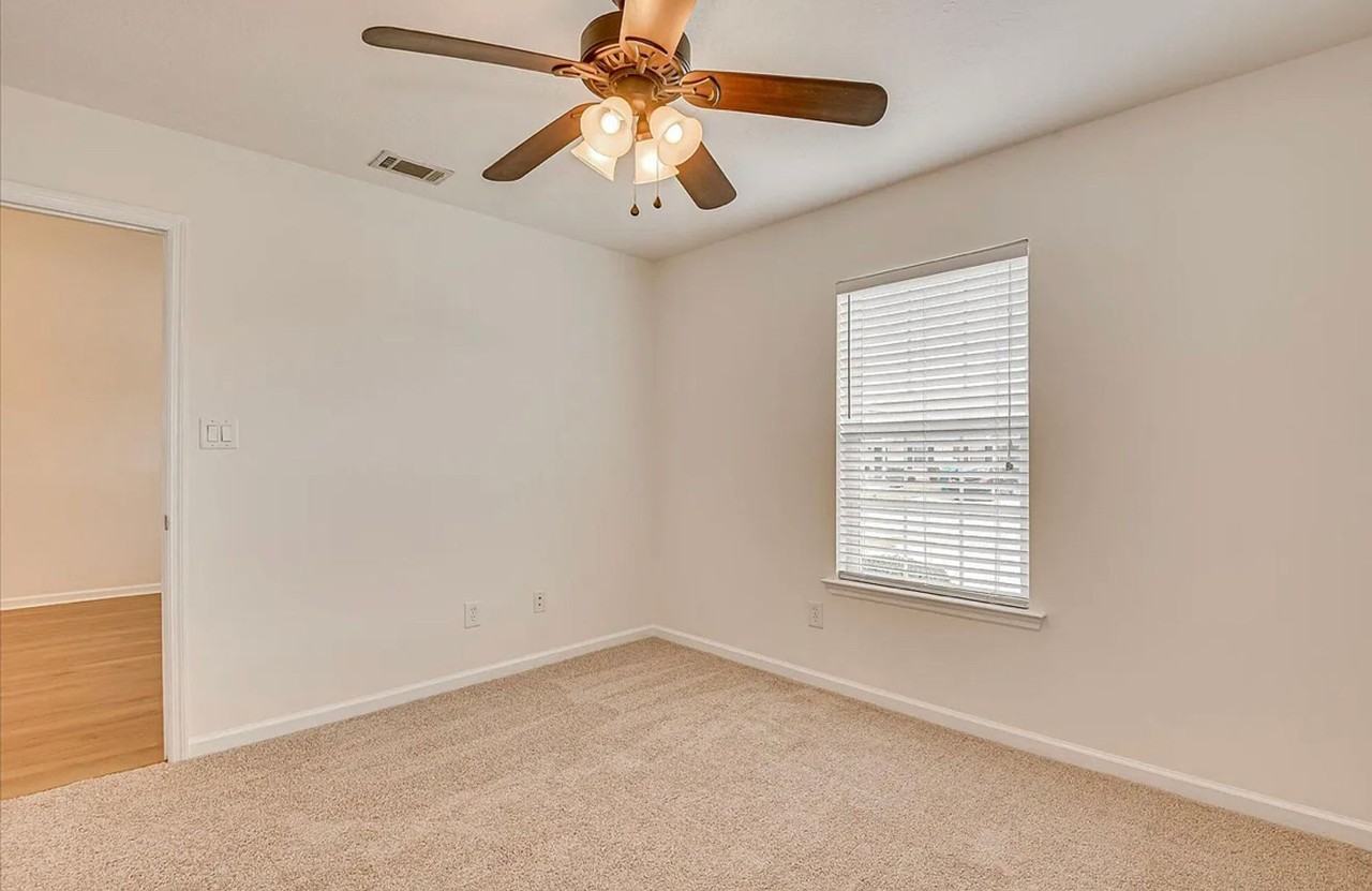 307 Brock Ln - Photo 6 of 9