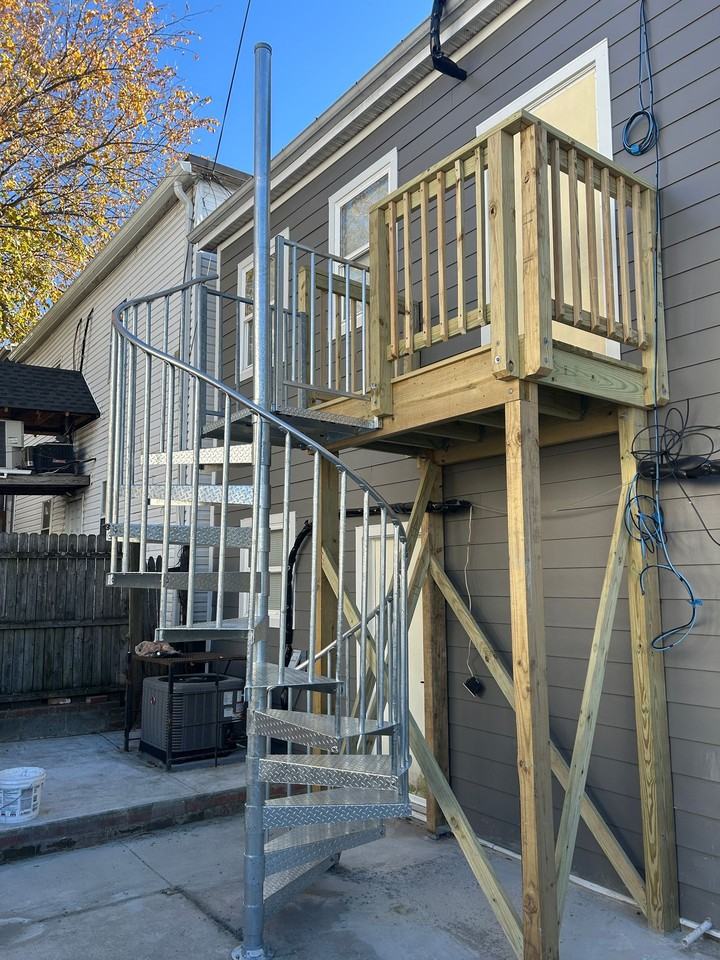 25% Off Dec Rent for 12/15/25 Lease up BAND NEW 2 + 1 /// low utilities - Photo 2 of 6