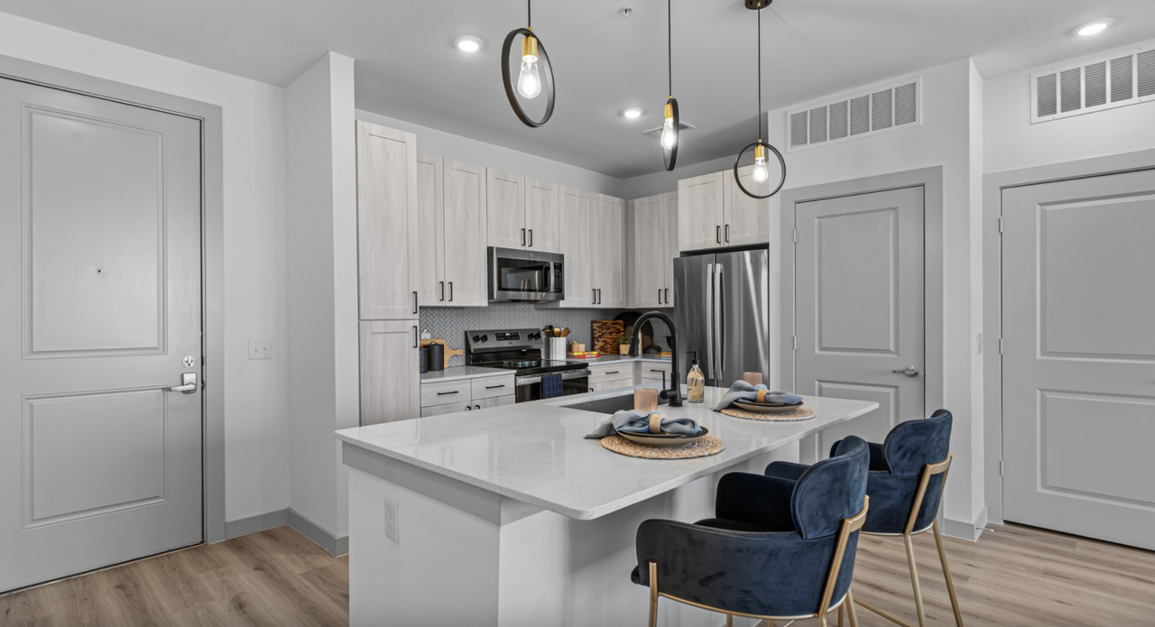 13510 Lazyridge Drive - Photo 4 of 26