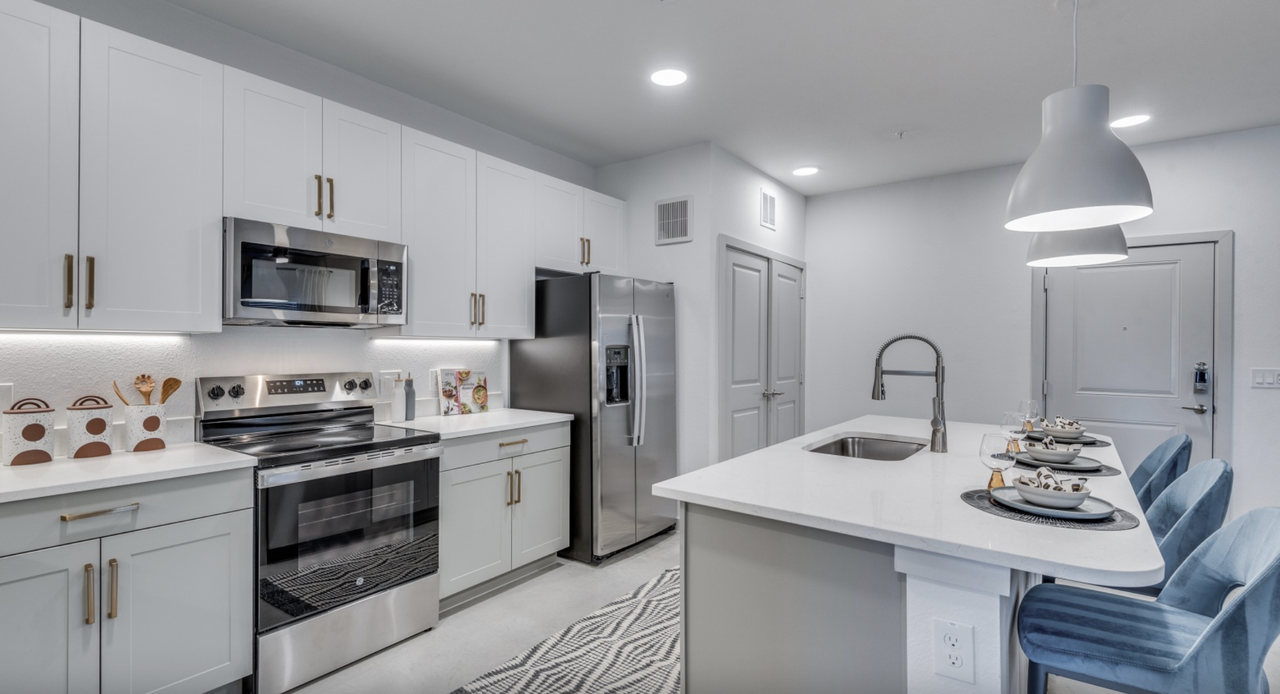 8113 South Interstate 35 Frontage Road - Photo 5 of 8