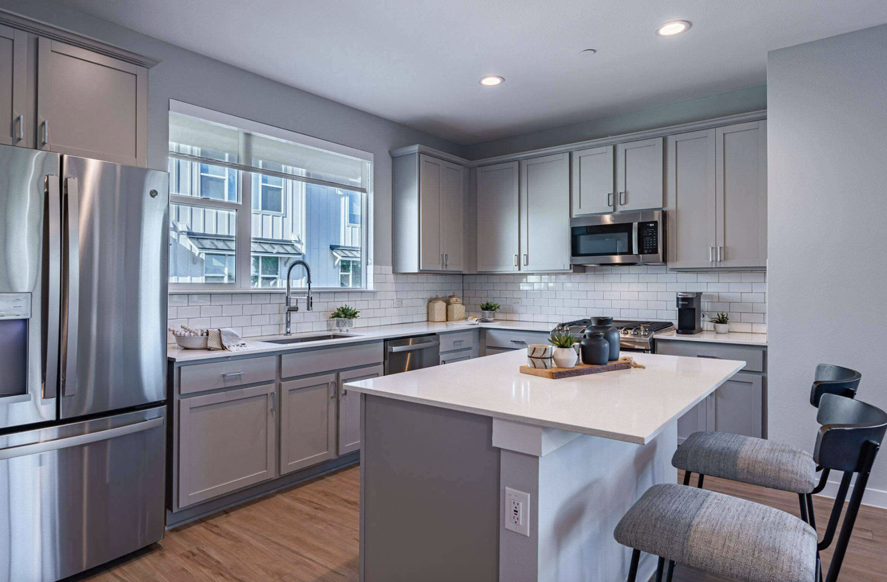 11118 South 1st Street - Photo 2 of 17