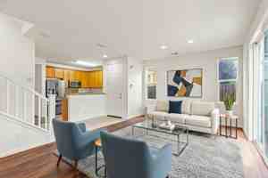 featured image of 615 Heritage Cir