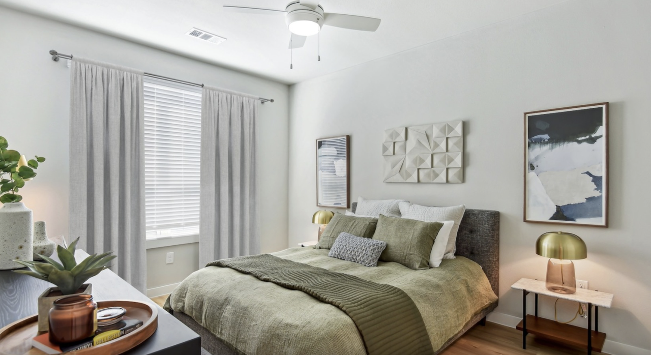 1906 Miriam Avenue - Photo 3 of 9