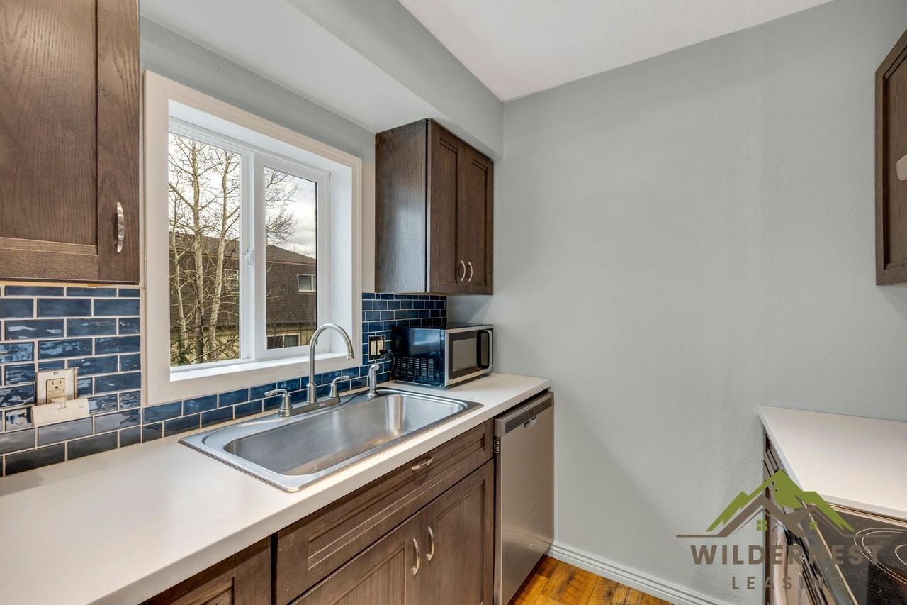 6950 Ryan Gulch Rd - Photo 6 of 22