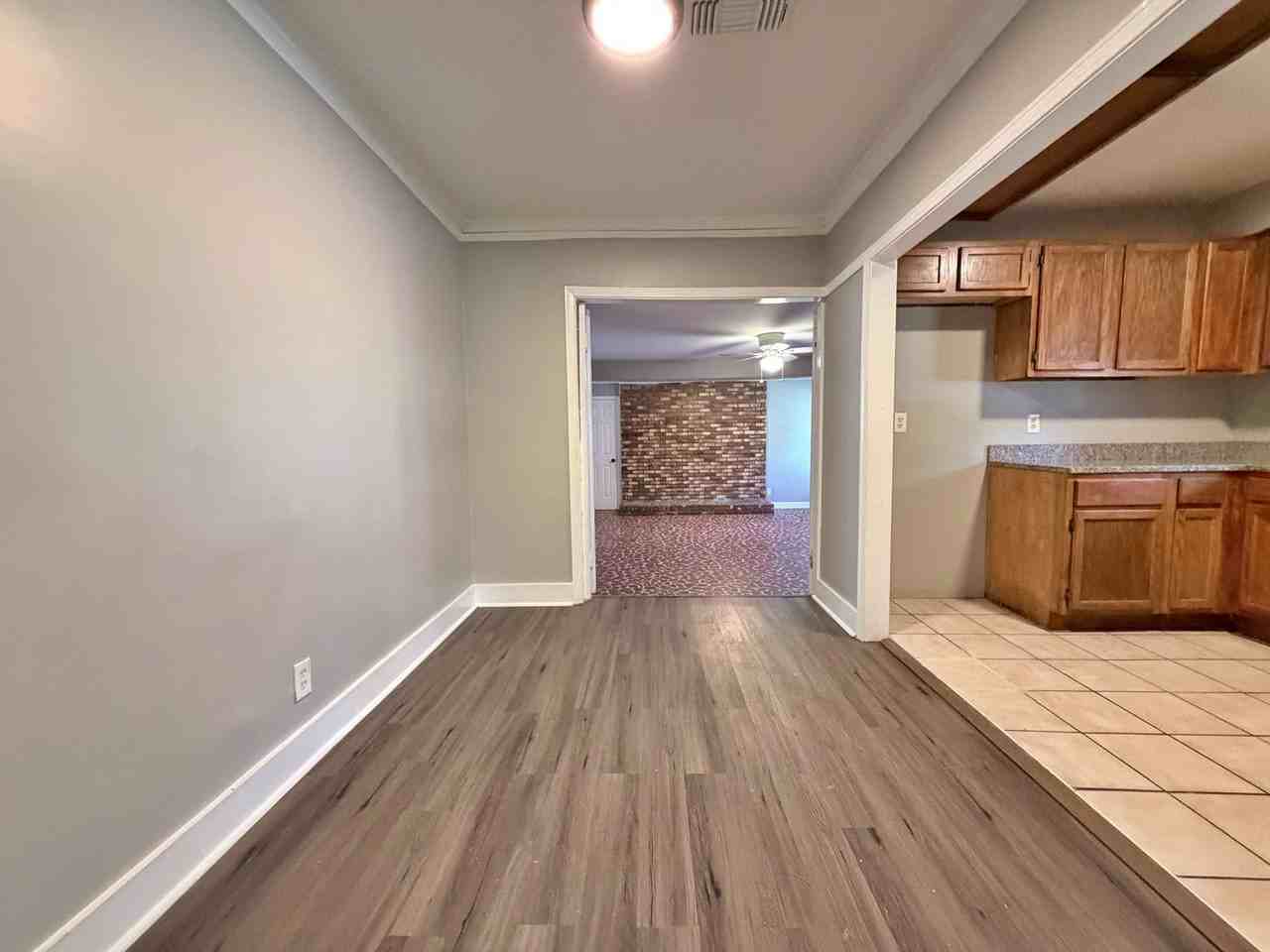 2644 Burns Avenue - Photo 4 of 19