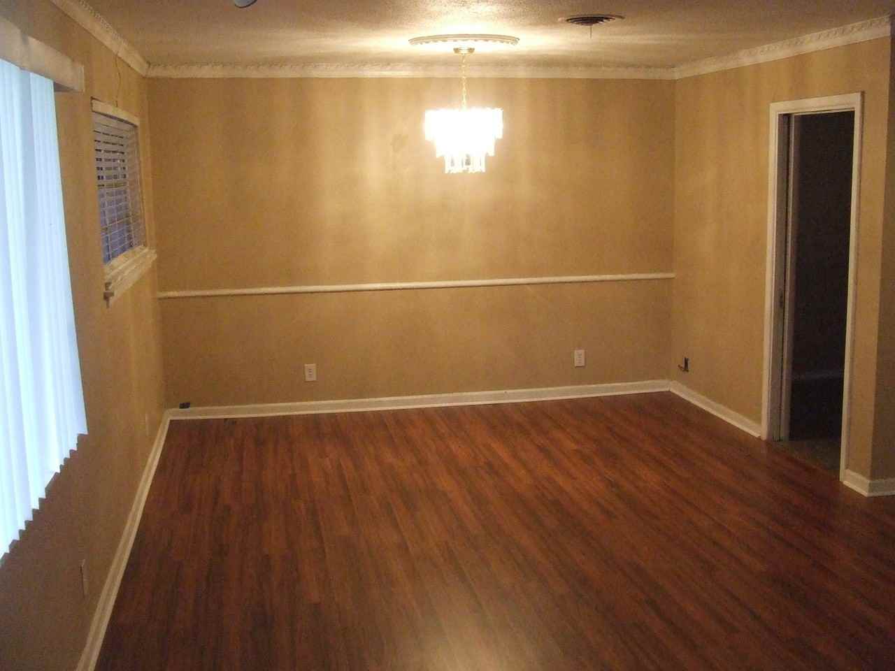 5725 Trail Lake Dr - Photo 2 of 8