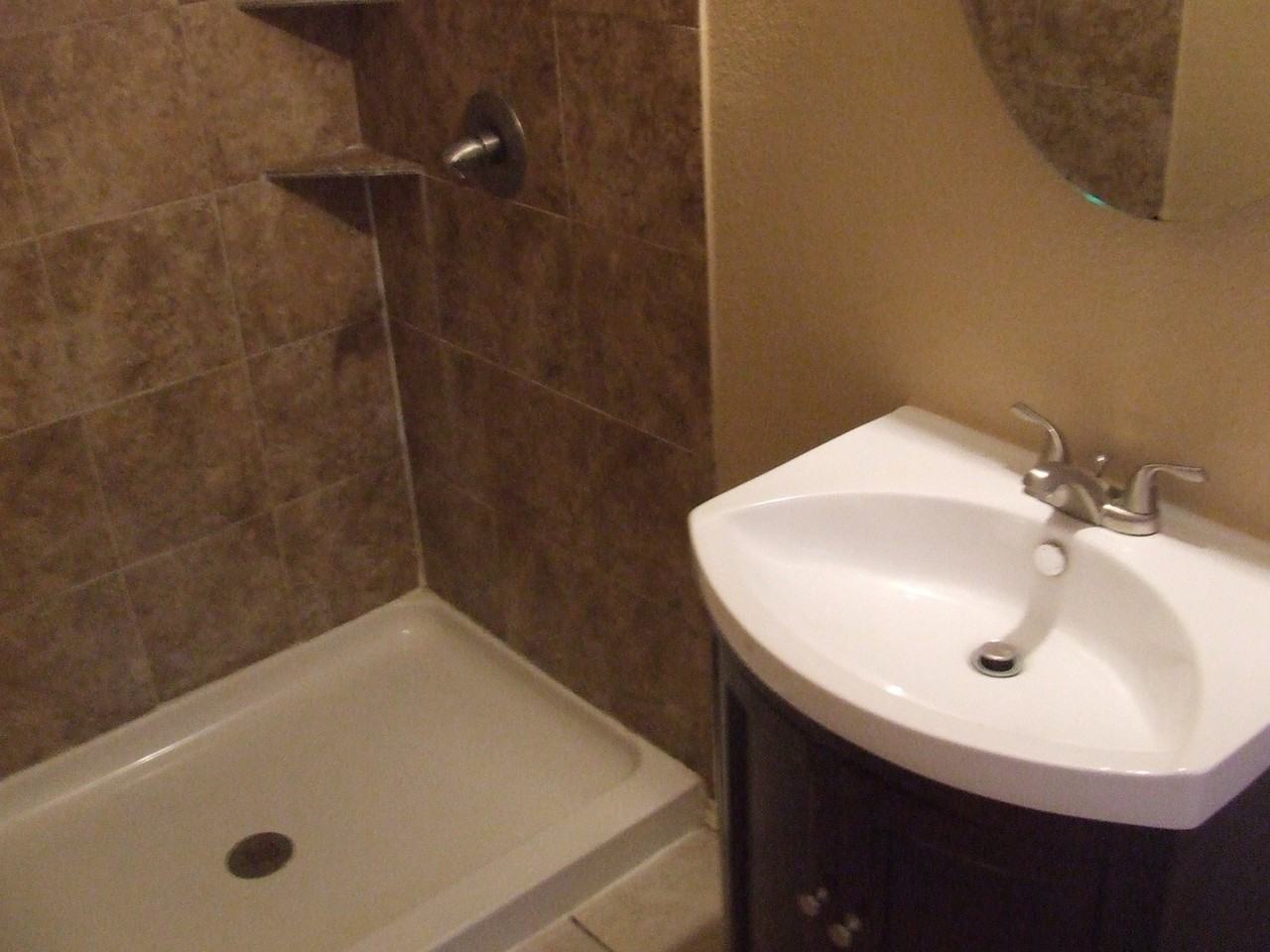 5725 Trail Lake Dr - Photo 6 of 8