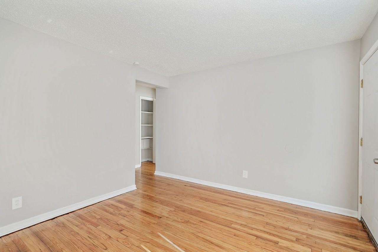 11339 Rivard Ave - Photo 4 of 18