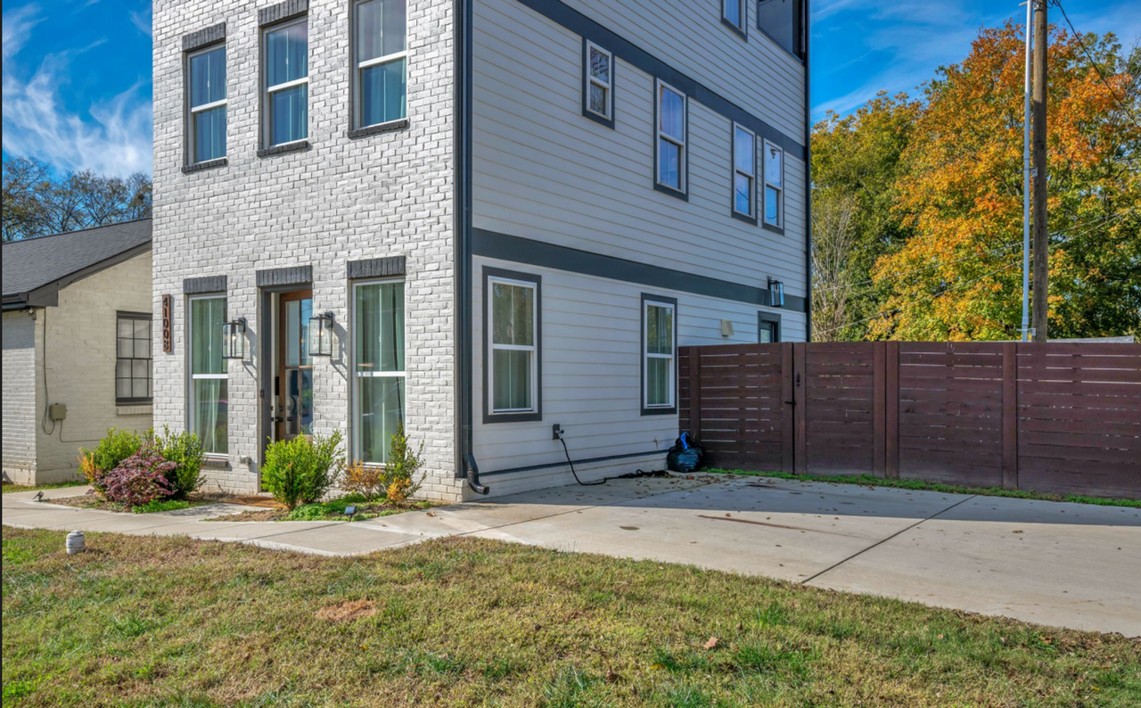 4100B Colorado Ave - Photo 3 of 30