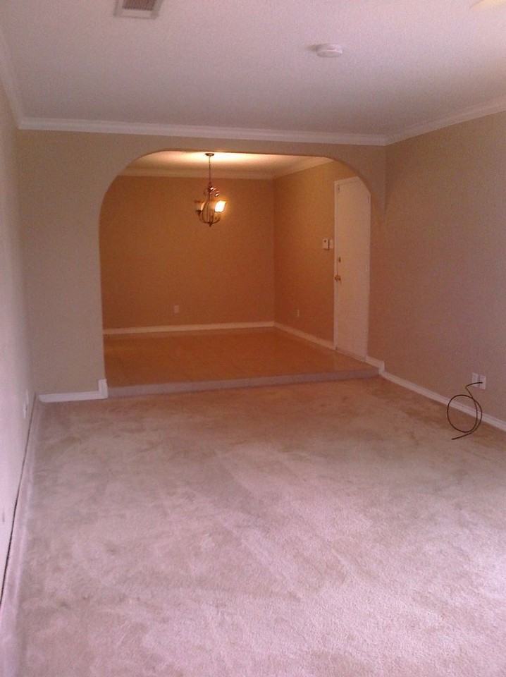 4304 Segura Ct N - Photo 7 of 10