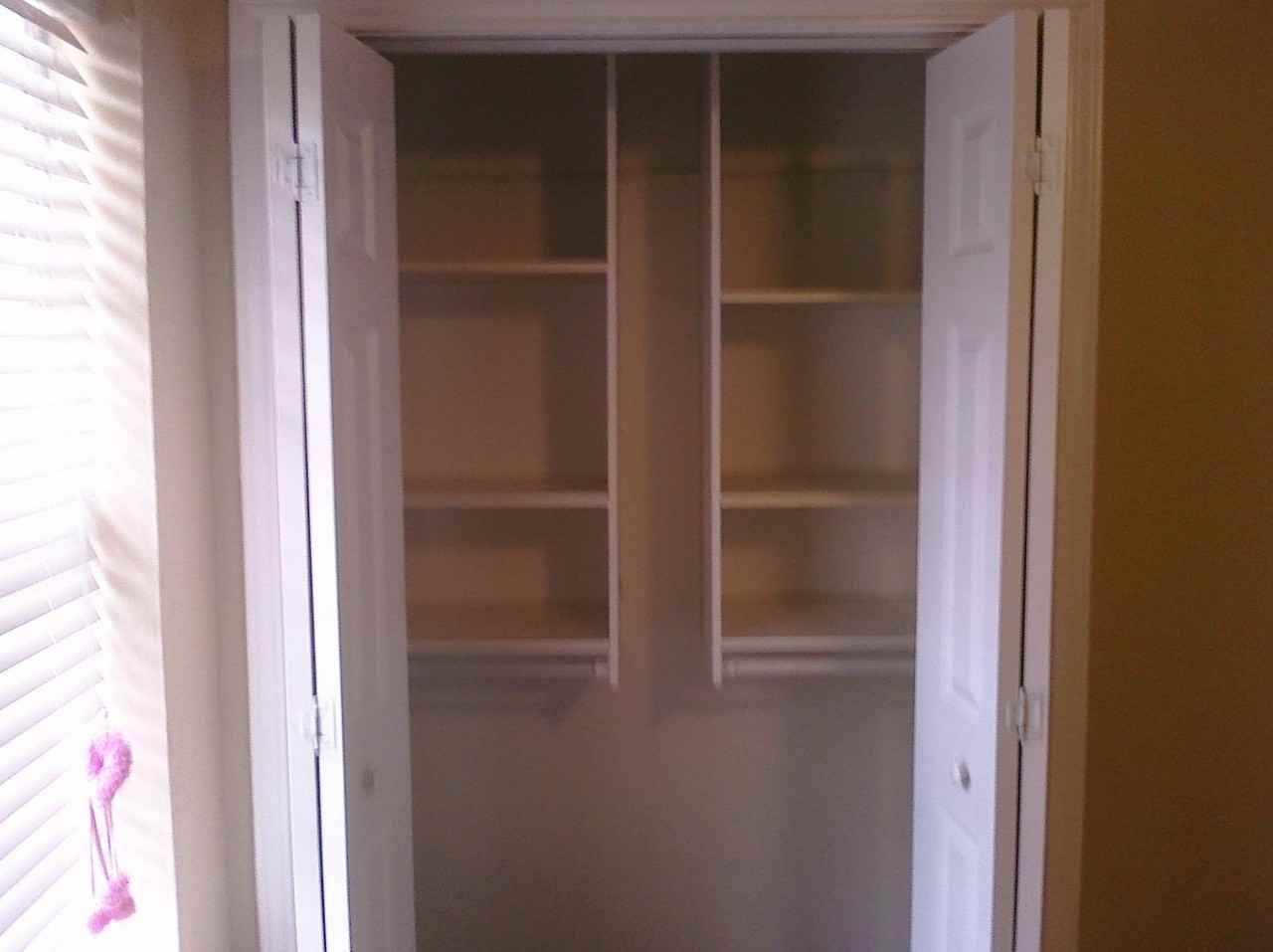 4304 Segura Ct N - Photo 5 of 10