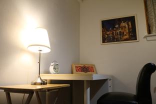 Looking for quiet student,Furnished & Utilities INCLUDED(Mcgill) - Photo 1 of 1