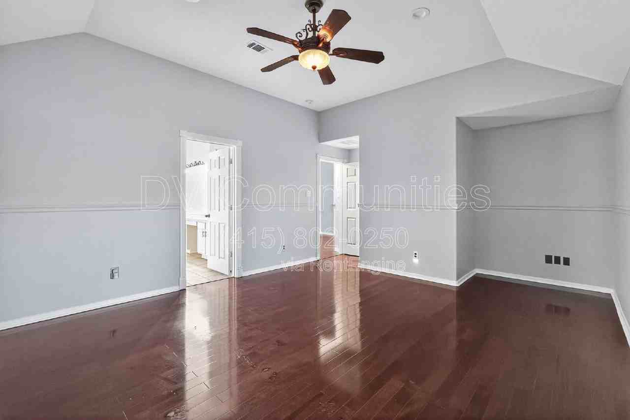 5603 Caraway Lake Dr - Photo 5 of 30