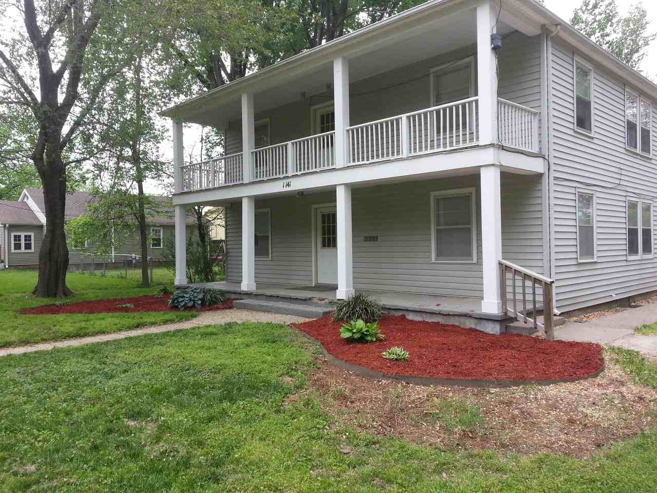 1141 Ne Chester Ave #4 - Photo 5 of 8