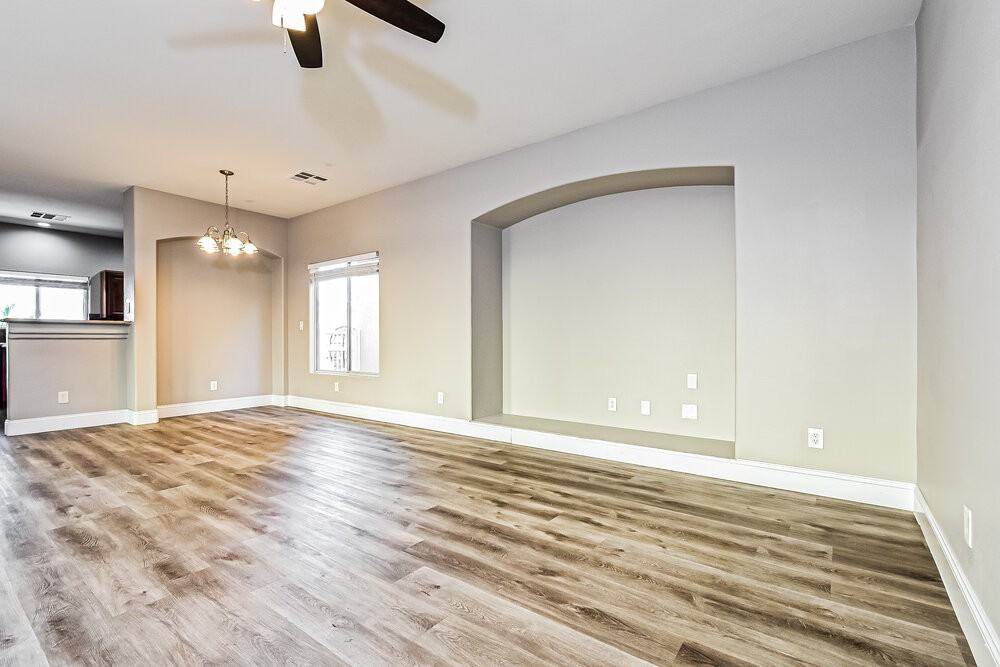 8656 Treasure Trove St - Photo 5 of 17