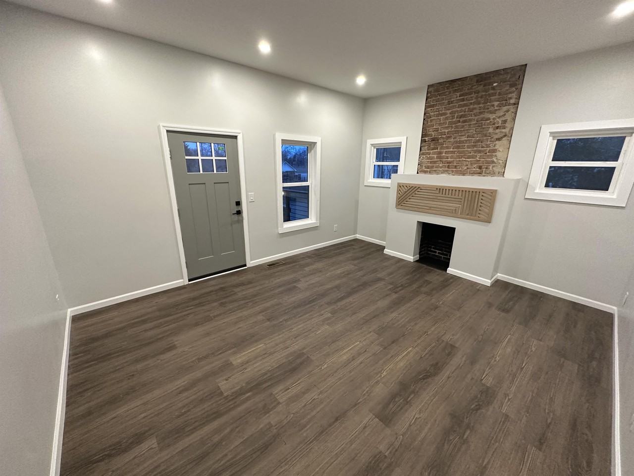 530 Spring St Nw #1 - Photo 3 of 33