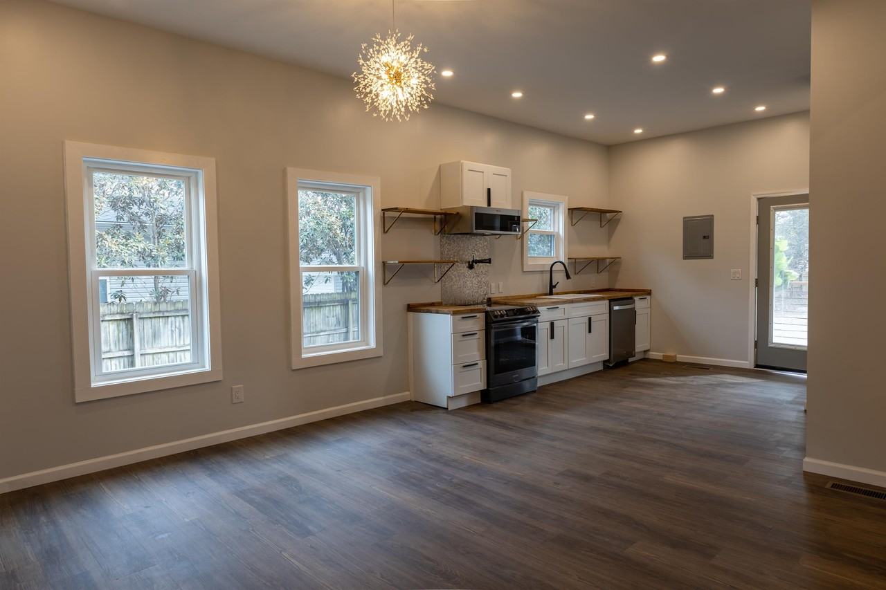 530 Spring St Nw #1 - Photo 6 of 33