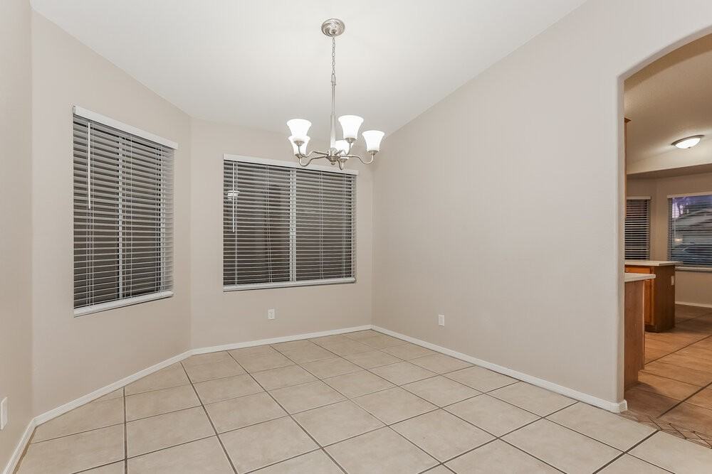118 W Tumbleweed Ct - Photo 5 of 16