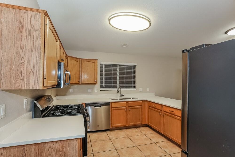 118 W Tumbleweed Ct - Photo 6 of 16