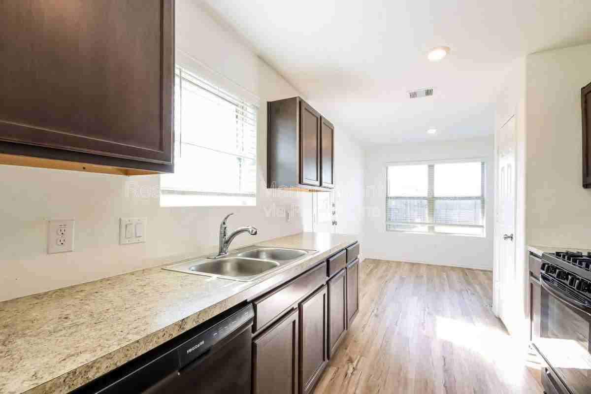 8707 Wooster Trails Dr - Photo 6 of 10