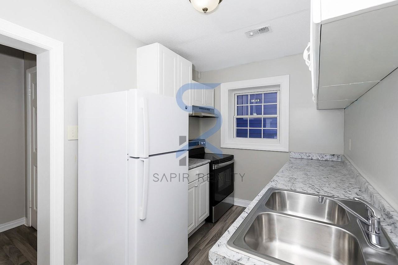 1056 Grant Way Se - Photo 7 of 18