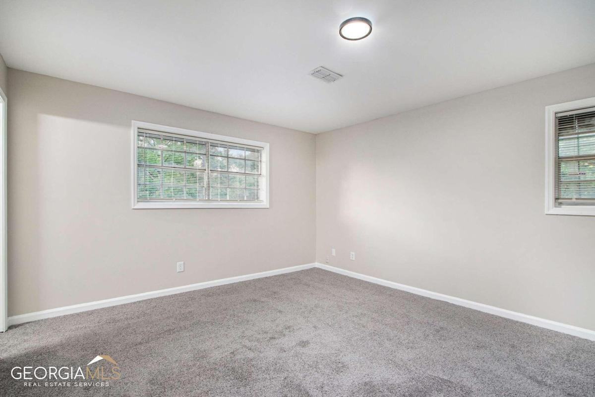 2243 Sevens Oak Circle - Photo 2 of 10